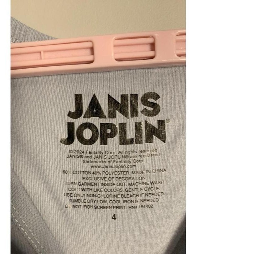 NWT Torrid Janis Joplin Classic Fit Crew Long Sleeve Tee 4X - Picture 12 of 12